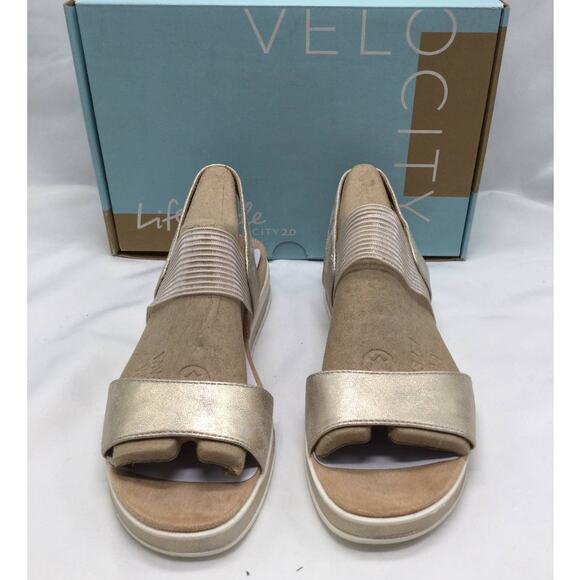 Lifestride Velocity Zing, Soft gold metalic Sandal Women's 9 NWT - Picture 2 of 5